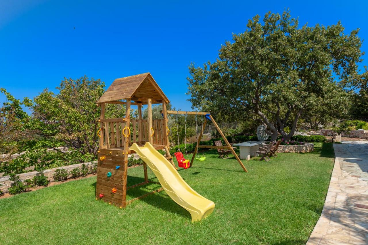Delfini Villa Prinés Екстериор снимка