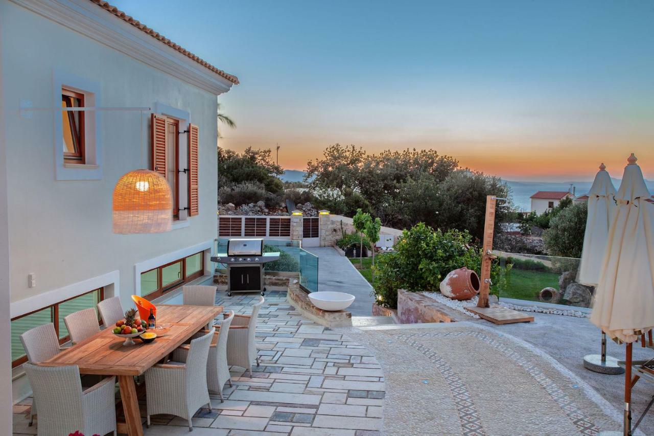 Delfini Villa Prinés Екстериор снимка